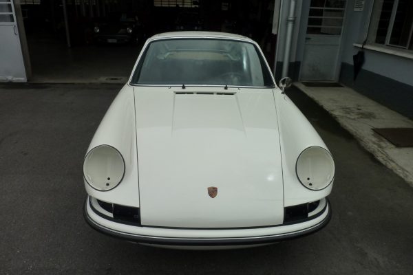 Porsche-911-2.0-S-1969-29
