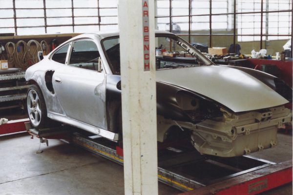 Porsche-911-GT2-996-15-Custom-Custom