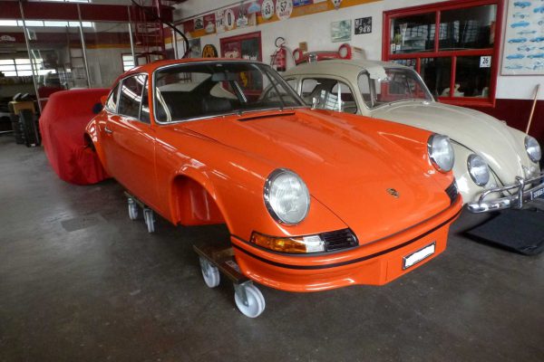 Porsche-911-RS-2.7-Tangerine-18-Custom