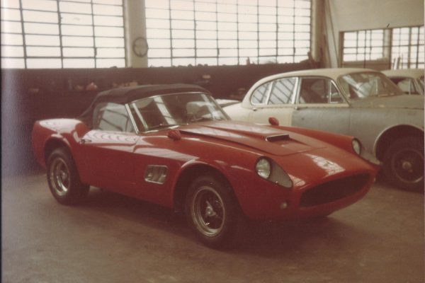 Ferrari-California-1