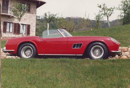 Ferrari-California-12