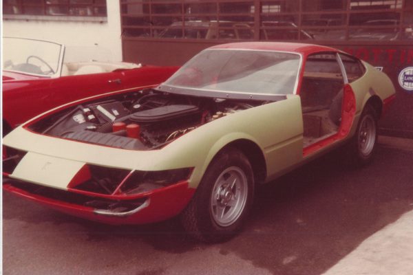 Ferrari-Daytona-1