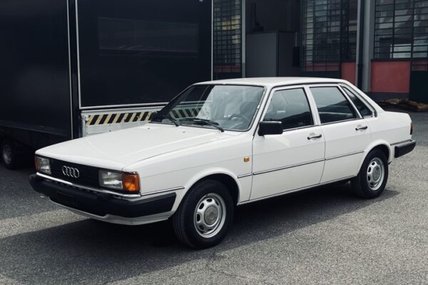 Audi80_IMG.27 - dimensioni grandi