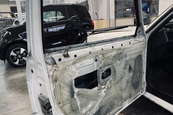 Audi80_IMG.3 - dimensioni grandi